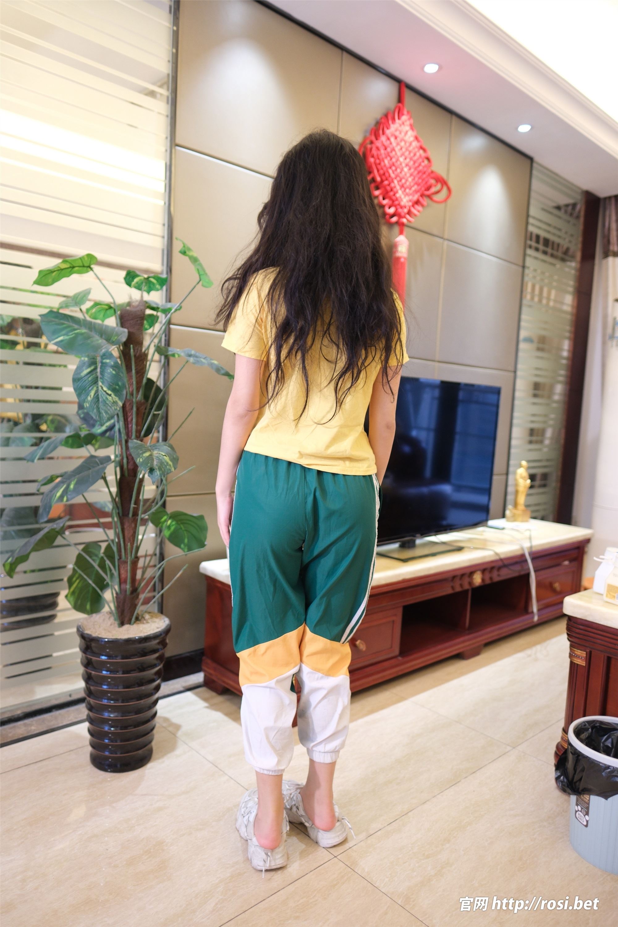 ROSI写真 2025.10.25 NO.5073